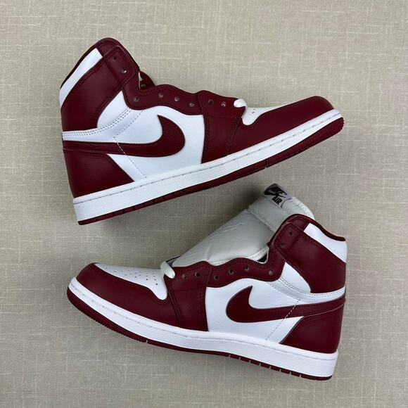 Jordan 1 High "Artisanal Team Red" Women 9.5 - Picture 4 of 5